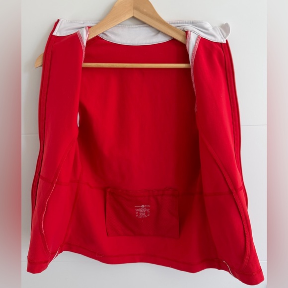 Lululemon: Women’s Sleeveless Full Zip-Up Top (ptp approx 16.5in) - Picture 2 of 12